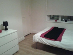 Lovely Double Room to Rent on Tong Road, Leeds LS12 thumb 1