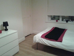 Lovely Double Room to Rent on Tong Road, Leeds LS12 thumb 4