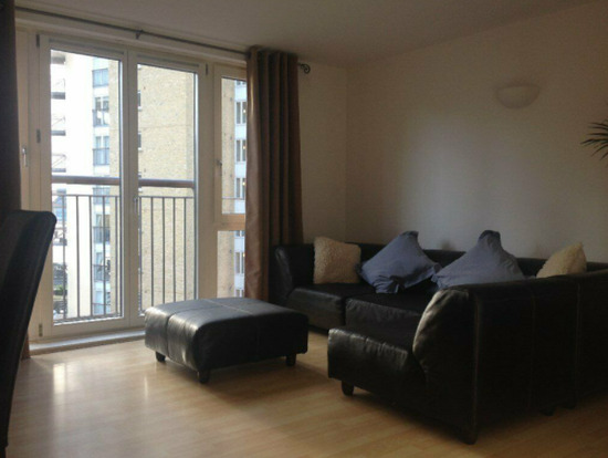 1 Bed Flat Available in Canary Wharf  0