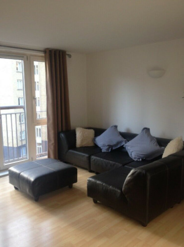 1 Bed Flat Available in Canary Wharf  7