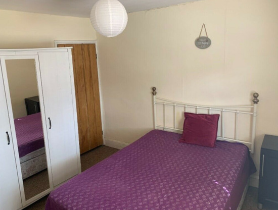 Double Room to Rent  7