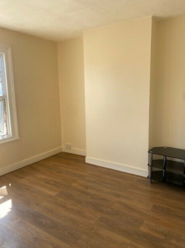 Two Bedroom Flat to Rent  2