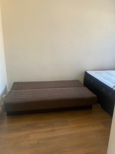 Two Bedroom Flat to Rent  1