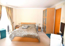 2 Bedroom Flat at Manbre Road, Hammersmith thumb 8