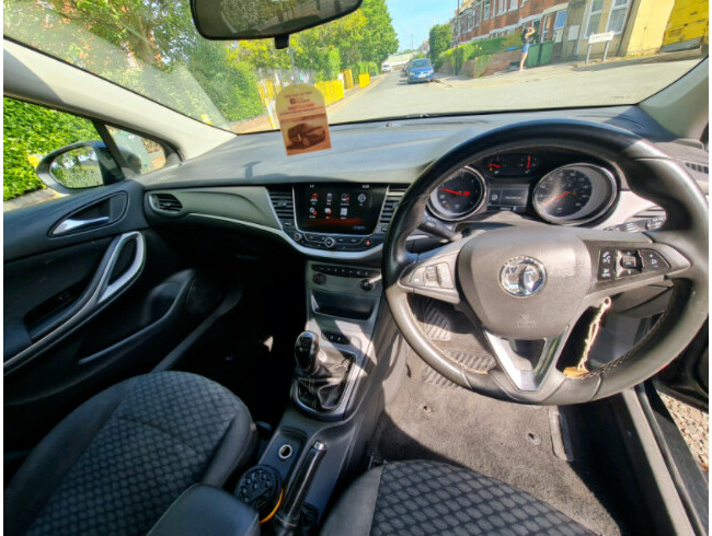 2017 Vauxhall Astra 1.6 CDTI 5 doors  4