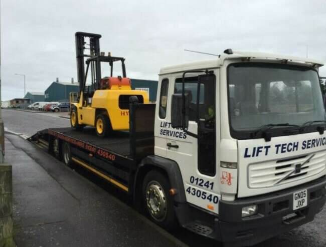 2005 Volvo FL6 Recovery Truck with Beavertail and Win  1