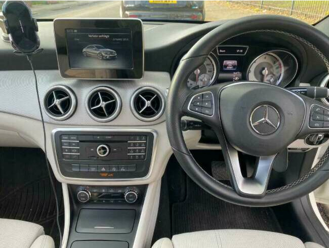 2016 Mercedes-Benz CLA Class 2.1 Cla220 Sport Semi-Automatic thumb 7