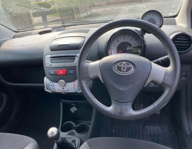 2013 Toyota Aygo Hatchback 5 Doors  10