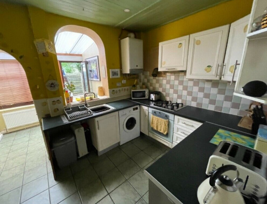 2 Bed House in Sought After Cul-de-Sac - Hopwood Heywood  3