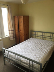 En Suite Room to Rent in Swindon Centre thumb 3