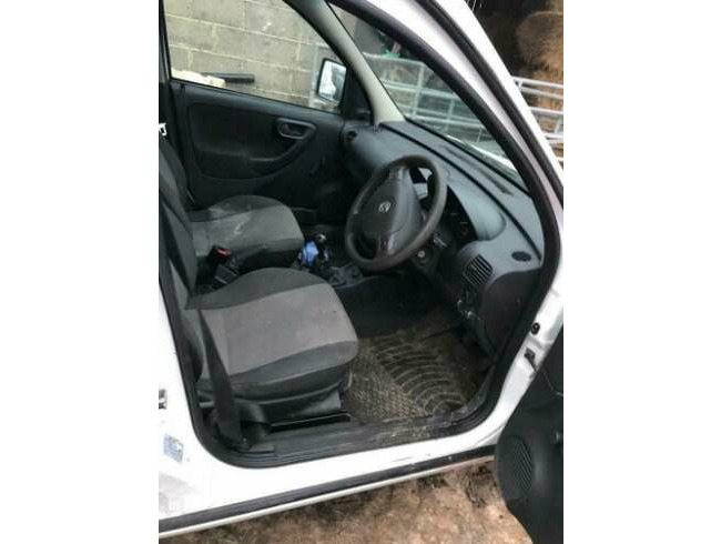 2007 Vauxhall Combo Spares or Repair  7