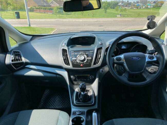 2013 Ford C-Max Titanium  6
