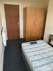 Rooms to Rent in Shared House Noel Stret (No Deposit or Agency Fees) thumb 7
