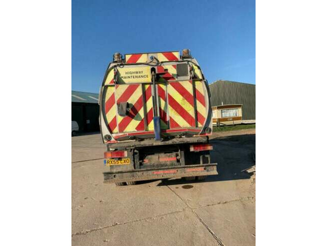 2005 Iveco Road Sweeper  2