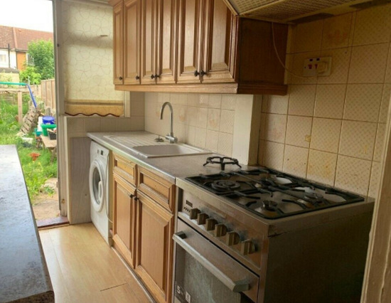 3 Bed House for Rent + Large Garden  7