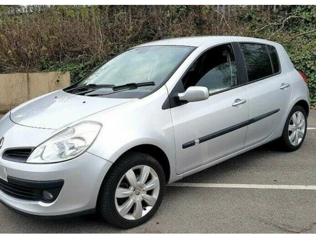 2009 Renault Clio 1.5 Dci £30 Tax Full Service History 5dr  2
