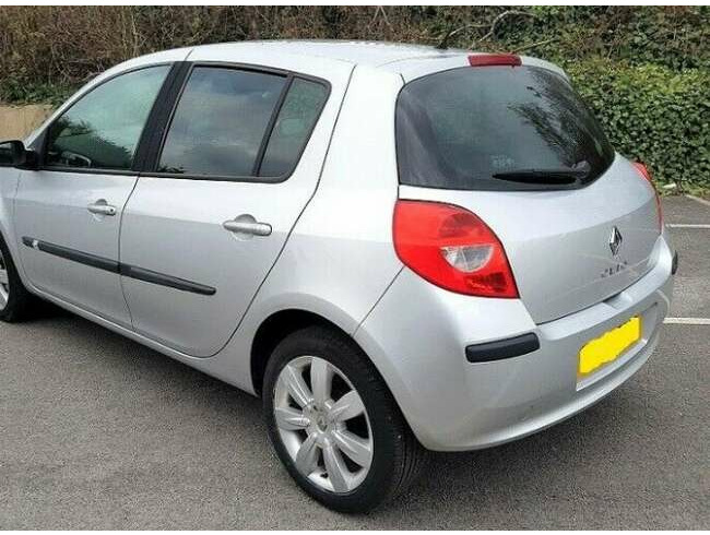 2009 Renault Clio 1.5 Dci £30 Tax Full Service History 5dr  9