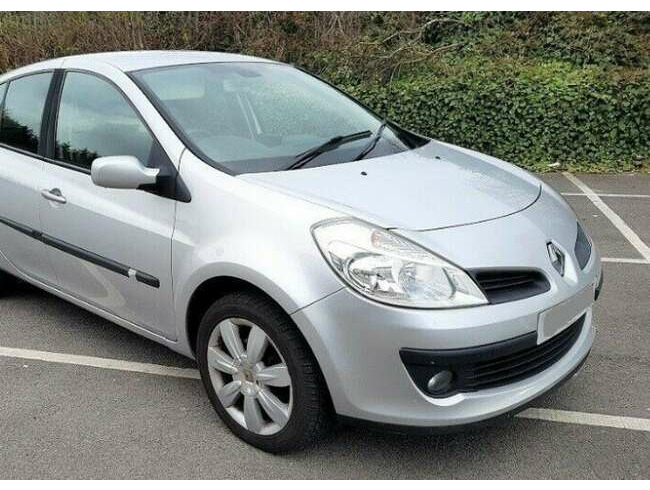 2009 Renault Clio 1.5 Dci £30 Tax Full Service History 5dr thumb 1