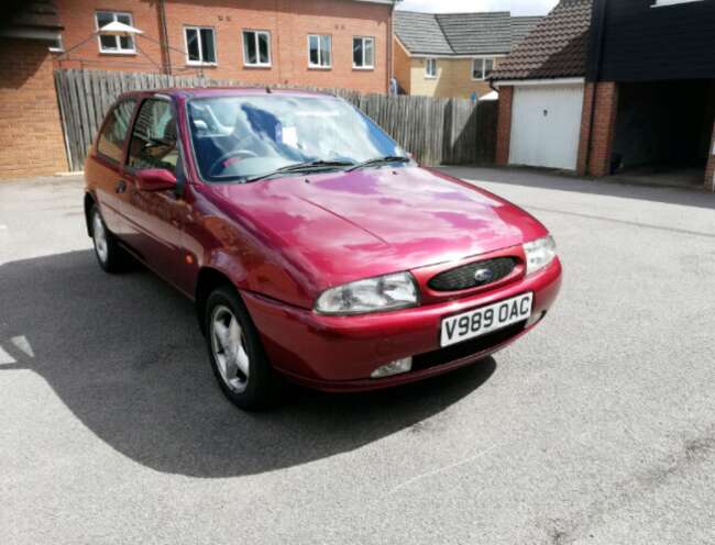 1999 Ford Fiesta 1.25 Zetec - 35,000 Miles from New thumb 2