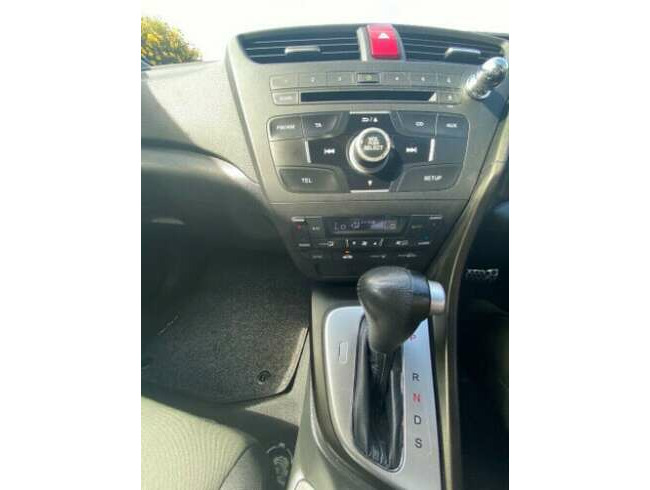 2013 Honda Civic, Hatchback, Automatic, 1798 (cc), 5 Doors  9