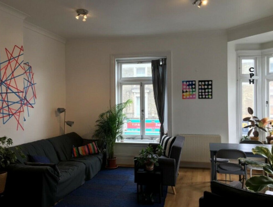 Stunning Very Large 1/2 Bedroom Flat - within 5 Minutes Walk to (Zone 2) Fulham Broadway Station  1