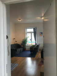 Stunning Very Large 1/2 Bedroom Flat - within 5 Minutes Walk to (Zone 2) Fulham Broadway Station thumb 8