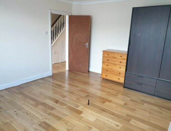 Preston Road Large Double Room £600 Per Month Including All Bills  0
