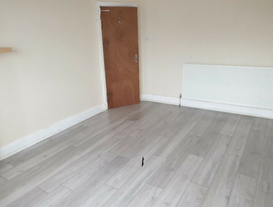Preston Road Large Double Room £600 Per Month Including All Bills  4