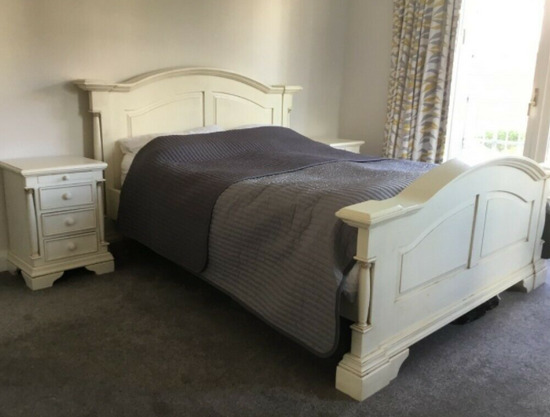 Bedroom Furniture set  0