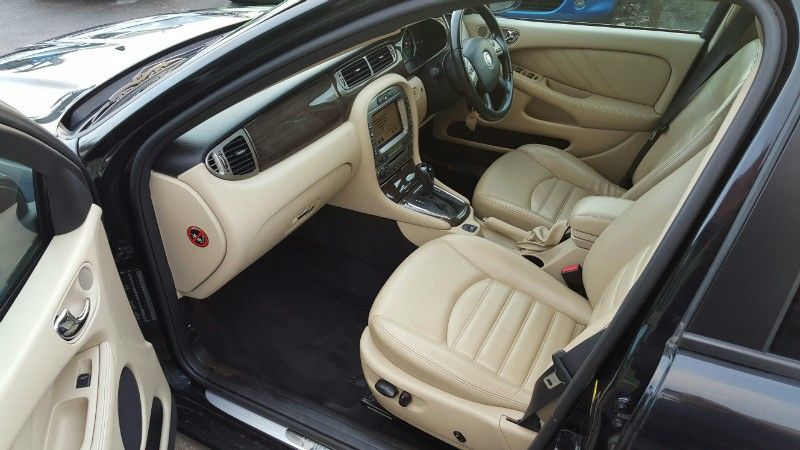  2008 Jaguar X Type 2.2D SE 5d  4