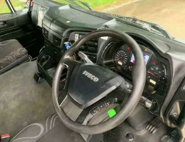 2013 Iveco Stralis 450 Sleeper Cab, 4x2 Tractor Unit thumb 9