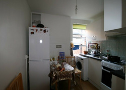 Impressive 4 Bedrooms First Floor Flat Available to Rent in Harrow thumb 6