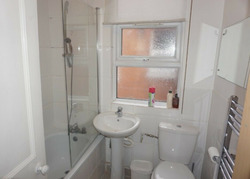 Impressive 4 Bedrooms First Floor Flat Available to Rent in Harrow thumb 7