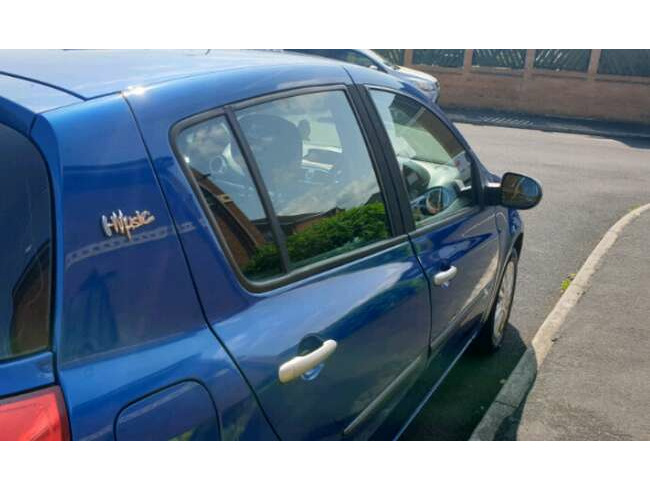 2009 Renault Clio i-Music - Electric Blue thumb 5
