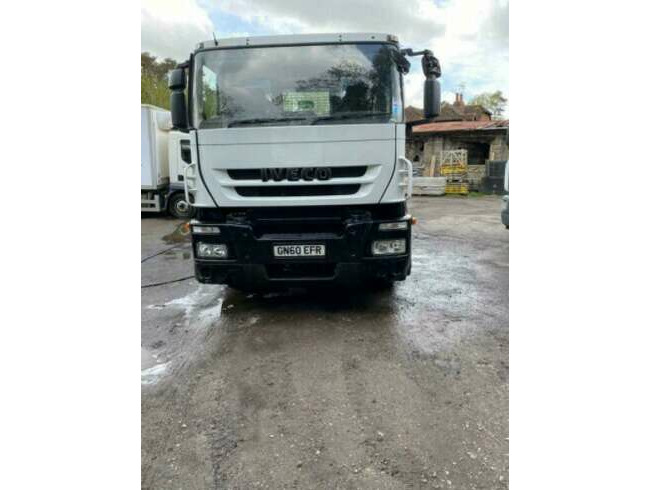 2010 Iveco Stralis Dropside  1