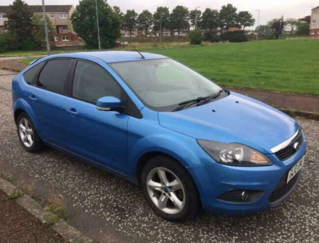 2010 Ford Focus Zetec Cheap Wee Car for Someone  1