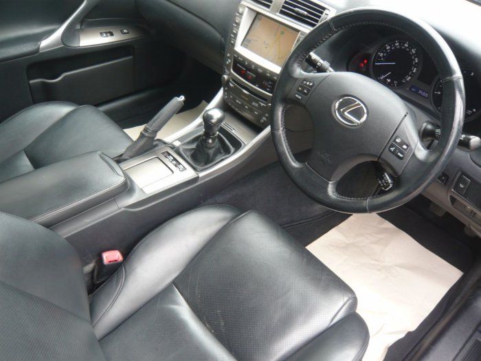  2008 Lexus IS 220 2.2 d SE  3