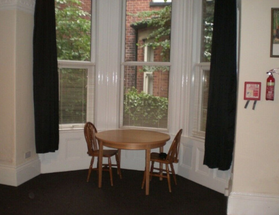 Great Studio / Bedsit to Rent in Leafy Nether Edge S7 £395 Including Bills.  1