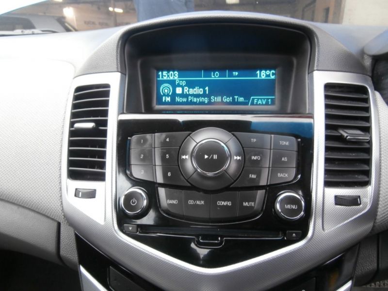  2011 Chevrolet Cruze 1.8 LT 4dr  8