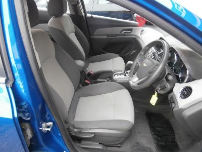  2011 Chevrolet Cruze 1.8 LT 4dr thumb 5