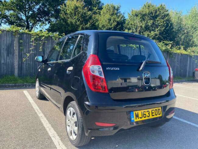 2013 Hyundai i10 with Low Milage and One Owner thumb 3
