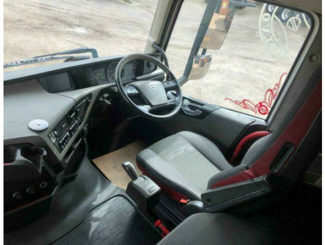 2017 Volvo FH4 500 Globetrotter *Euro 6* 6X2 Tag Axle Tractor Unit  9