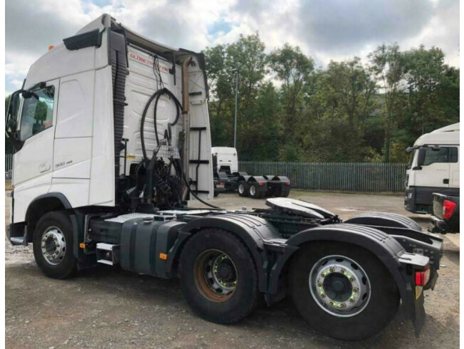 2017 Volvo FH4 500 Globetrotter *Euro 6* 6X2 Tag Axle Tractor Unit thumb 4