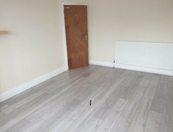 Preston Road Double Room Shower Toilet in Your £750 Per Month Including All Bills thumb 6