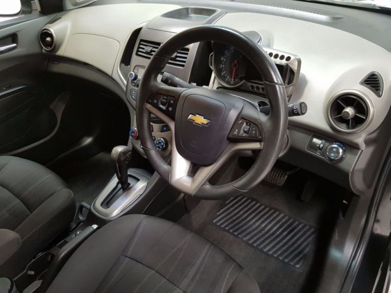  2012 Chevrolet Aveo 1.4 LTZ 5d  5