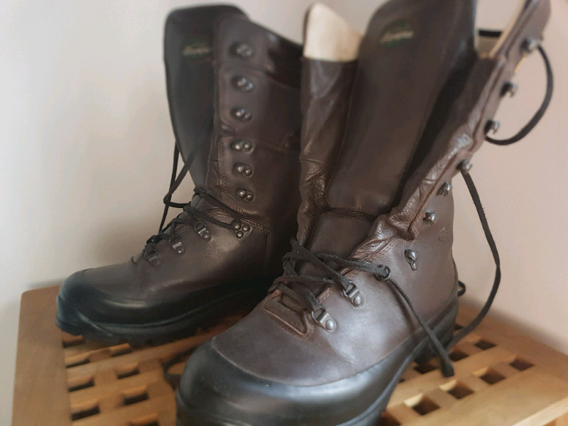 Le Chameau Mouflon 9.5 boots   1
