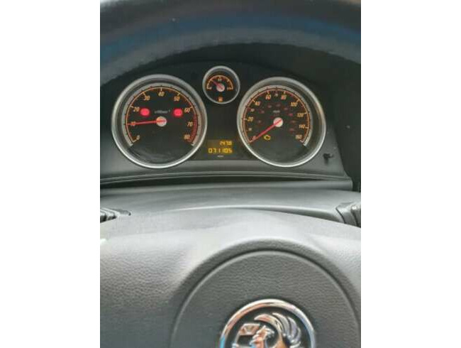 2009 Vauxhall Astra, Hatchback, Manual, 1364 (cc), 3 Doors  4