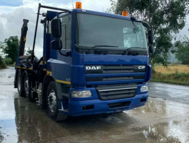 2013 DAF CF Skip Lorry  1