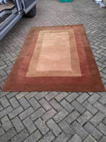 Carpet or Large Rug in Good Condition  0