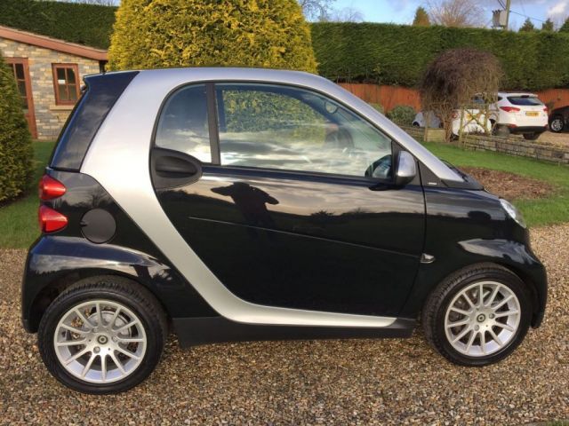  2009 Smart Fortwo 1.0 Passion MHD 2d  1